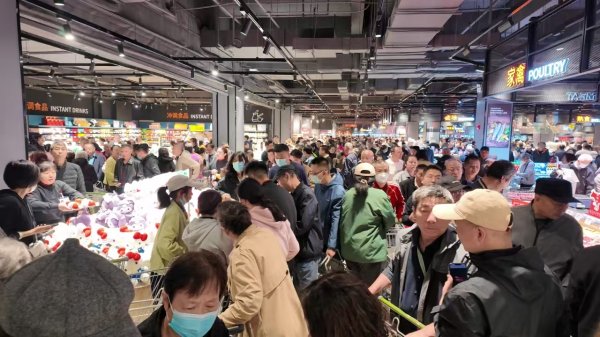 鑫东财配资 更有质价比的国民超市：永辉超市太原首家学习胖东来自主调改店开业
